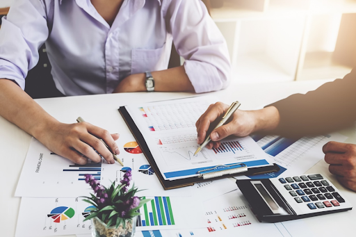 Desvende as Demonstrações Contábeis entendendo como descomplicar os números essenciais para poder compreender a saúde financeira de sua empresa.
