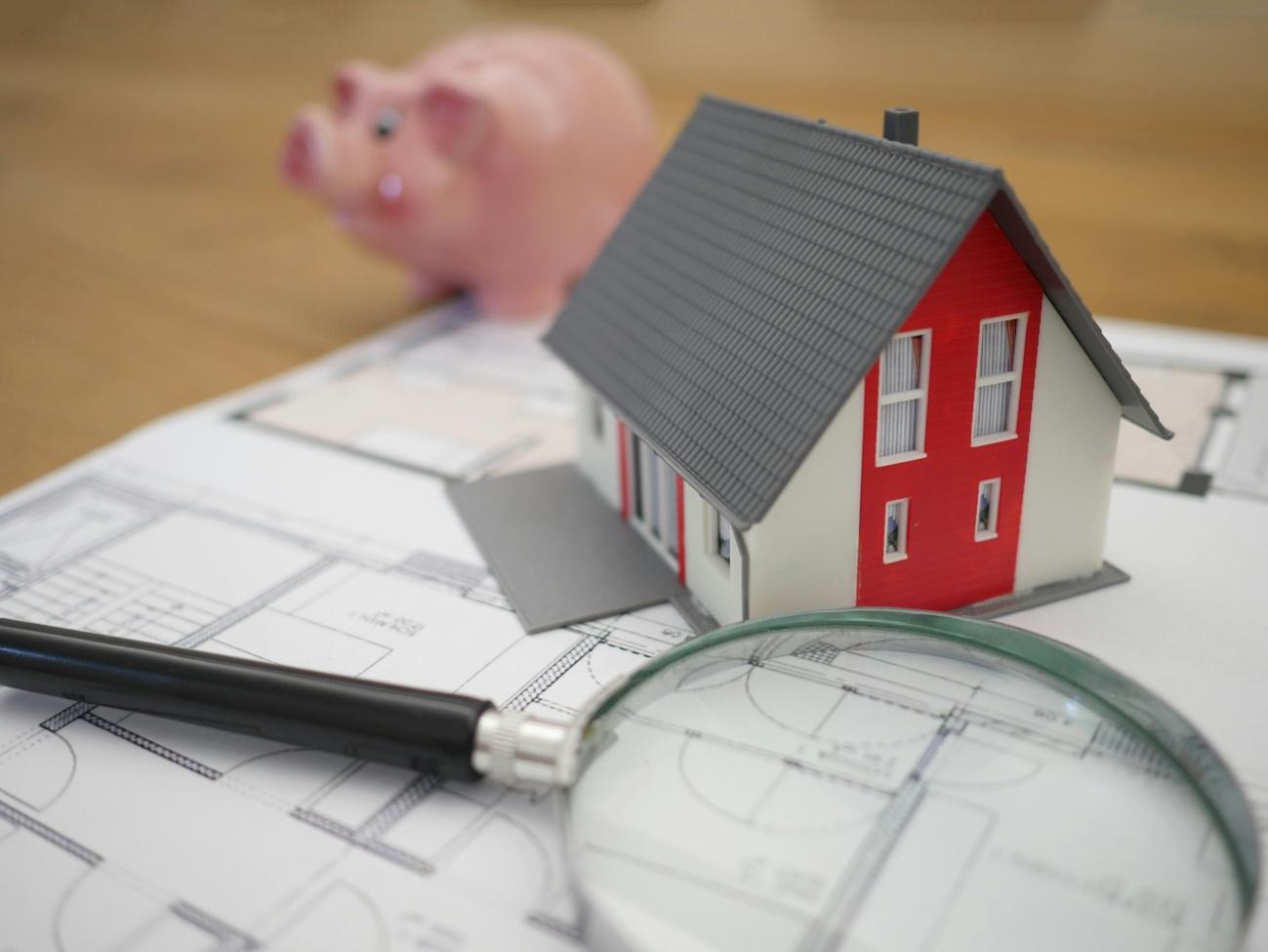 O imposto sobre projeto de arquitetura pode confundir alguns arquitetos no momento de estipular seu custo. Entenda mais sobre o tema.